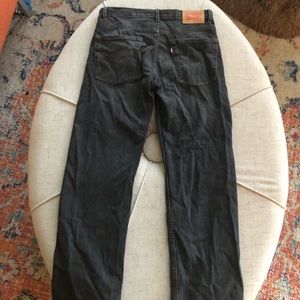 Levi’s 550 girls size 16 black, relaxed jeans.